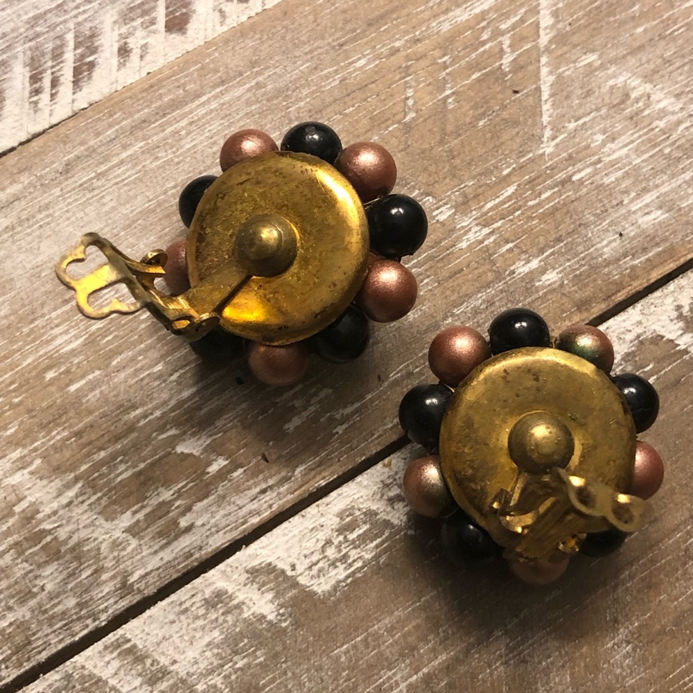 Vintage clip earrings - Picture 5 of 6